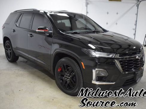 Used 2023 Chevrolet Traverse Premier w/ Redline Edition image 34