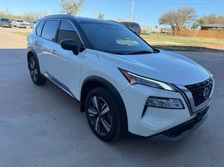 Used 2021 Nissan Rogue SL video 1