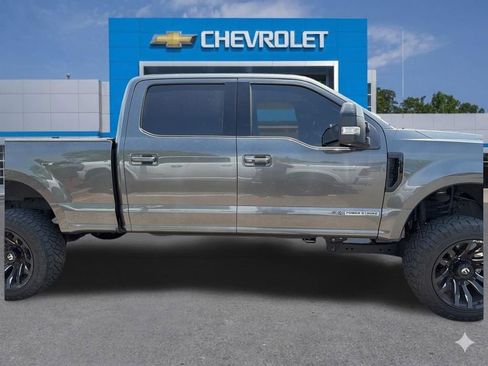Used 2020 Ford F250 Lariat AWD/4WD image 2