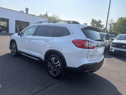 Used 2023 Subaru Ascent Limited w/ Technology Package AWD/4WD image 3