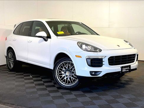 Used 2017 Porsche Cayenne Platinum Edition AWD/4WD image 9
