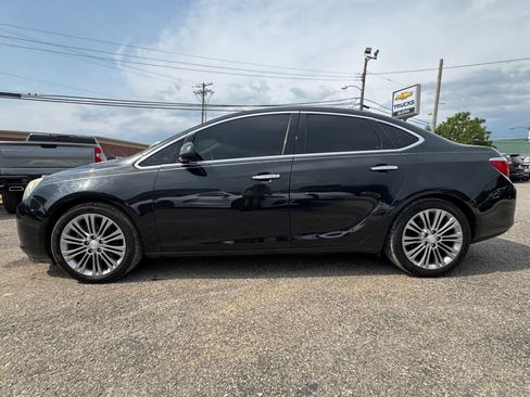 Used 2015 Buick Verano Leather w/ Experience Buick Package FWD image 3