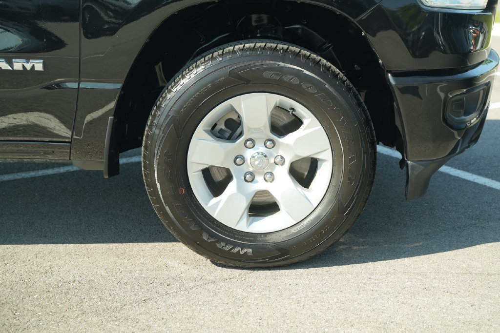 Used 2024 RAM 1500 Big Horn AWD/4WD image 48