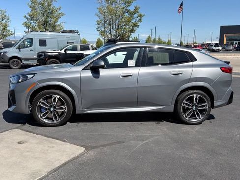 Used 2025 BMW X2 xDrive28i AWD/4WD image 9