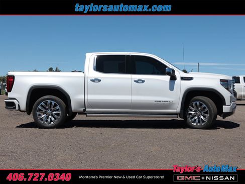 Used 2023 GMC Sierra 1500 Denali w/ Denali Reserve Package AWD/4WD image 3