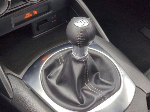 Used 2020 MAZDA MX-5 Miata Sport image 18