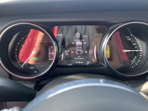 Used 2022 Jeep Wrangler Unlimited Sahara w/ Cold Weather Group image 12