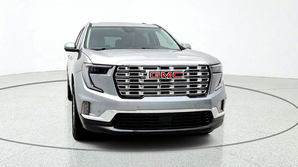 Used 2025 GMC Acadia Denali w/ Super Cruise Package FWD image 2