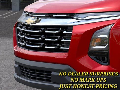 New 2026 Chevrolet Equinox LT w/ Safety and Technology Package FWD image 13