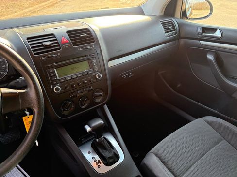 Used 2006 Volkswagen Rabbit 4-Door image 33