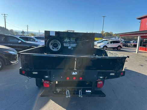 Used 2018 RAM 4500 Tradesman image 19