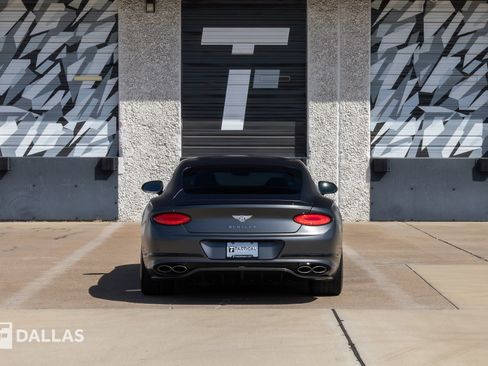 Used 2022 Bentley Continental GT Speed image 13