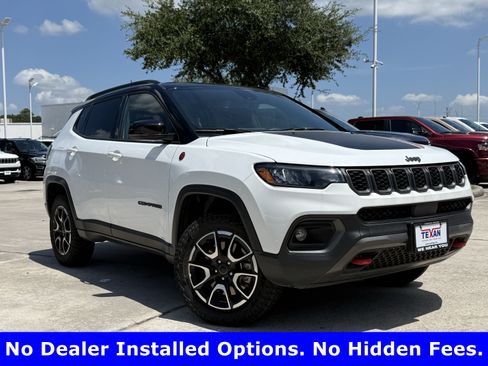 Used 2025 Jeep Compass Trailhawk AWD/4WD image 3