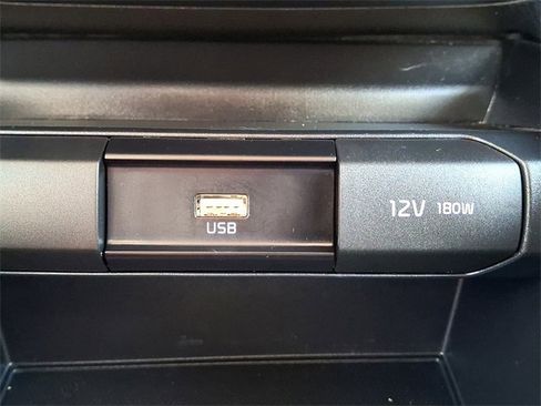 Certified 2022 Kia Rio S image 22