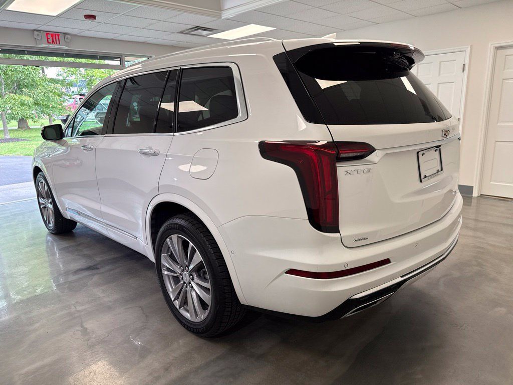 Certified 2023 Cadillac XT6 Premium Luxury w/ Technology Package AWD/4WD image 3