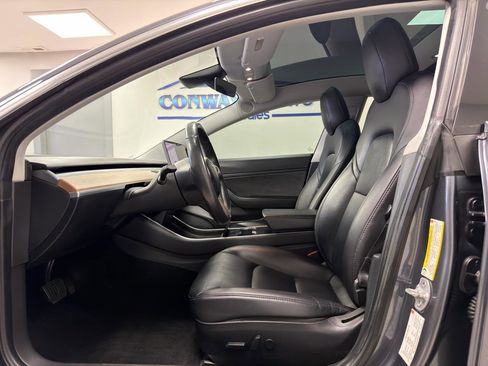 Used 2018 Tesla Model 3 Mid Range image 9