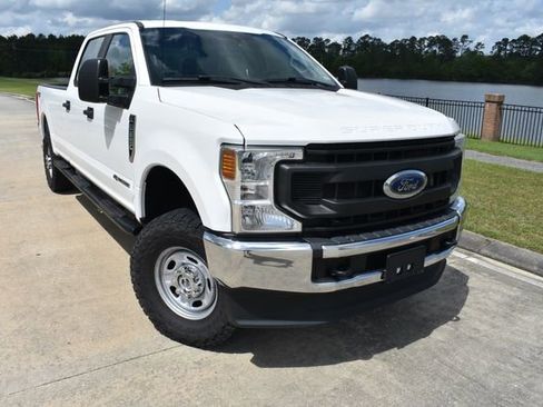 Used 2021 Ford F250 XL image 2