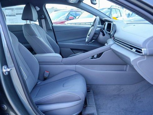 New 2026 Hyundai Elantra Sport image 8