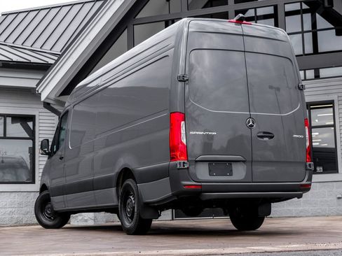 Used 2026 Mercedes-Benz Sprinter 2500 image 2
