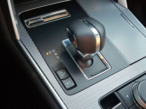 Certified 2025 MAZDA CX-70 3.3 Turbo S w/ Premium Package image 16