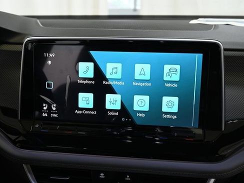 New 2025 Volkswagen Atlas Cross Sport SEL image 5