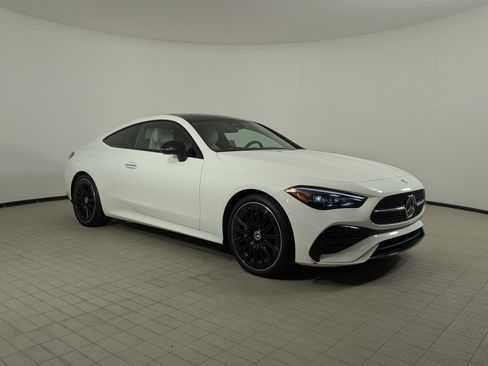 Used 2024 Mercedes-Benz CLE 300 4MATIC Coupe image 7