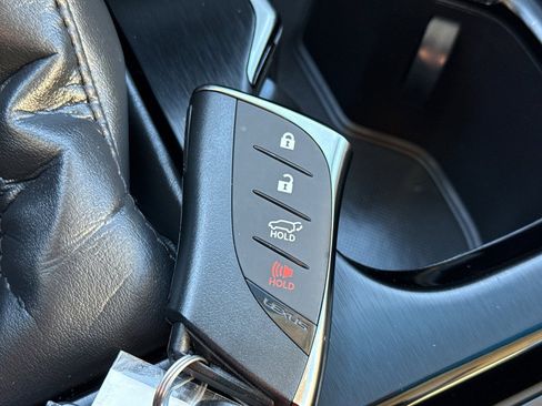 Used 2024 Lexus ES 350 Ultra Luxury w/ Accessory Package (Z1) image 36