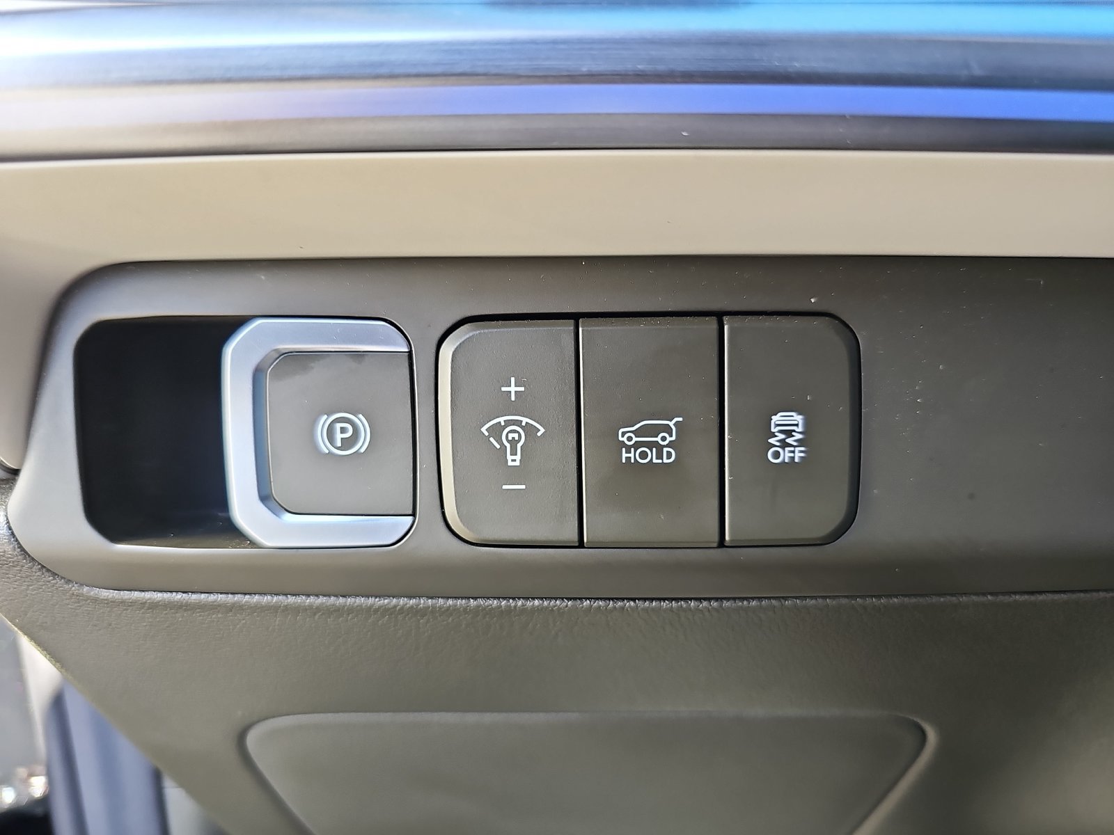 Certified 2025 Hyundai Santa Fe Calligraphy FWD image 31