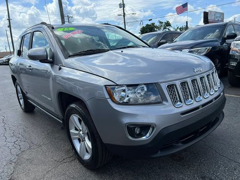 Used 2015 Jeep Compass High Altitude AWD/4WD image 4