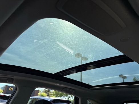 Used 2025 Acura RDX w/ Technology Package image 10