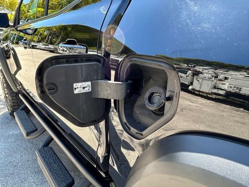 Used 2023 Chevrolet Colorado ZR2 image 40