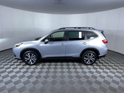 Used 2022 Subaru Forester Limited image 5