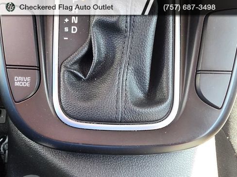 Used 2024 Kia Soul LX w/ Option Group 015 FWD image 17