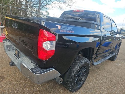 Used 2018 Toyota Tundra SR5 image 6