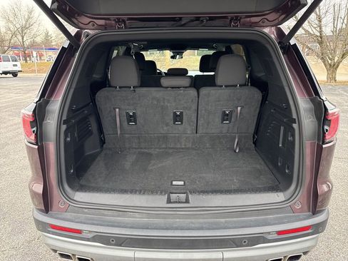 Used 2025 GMC Acadia Elevation image 6