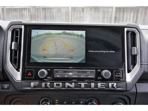 Used 2025 Nissan Frontier SV RWD image 27