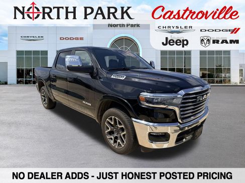 Used 2025 RAM 1500 Laramie w/ Trailer Tow Group AWD/4WD image 1