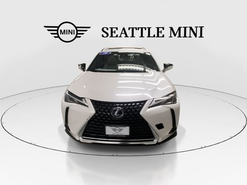 Used 2019 Lexus UX 250h w/ Premium Package AWD/4WD image 3