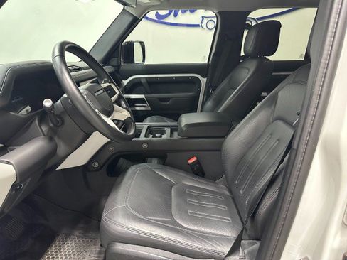 Used 2020 Land Rover Defender 110 HSE AWD/4WD image 16