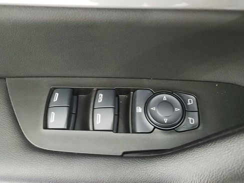 Used 2025 Chevrolet Blazer LT AWD/4WD image 17