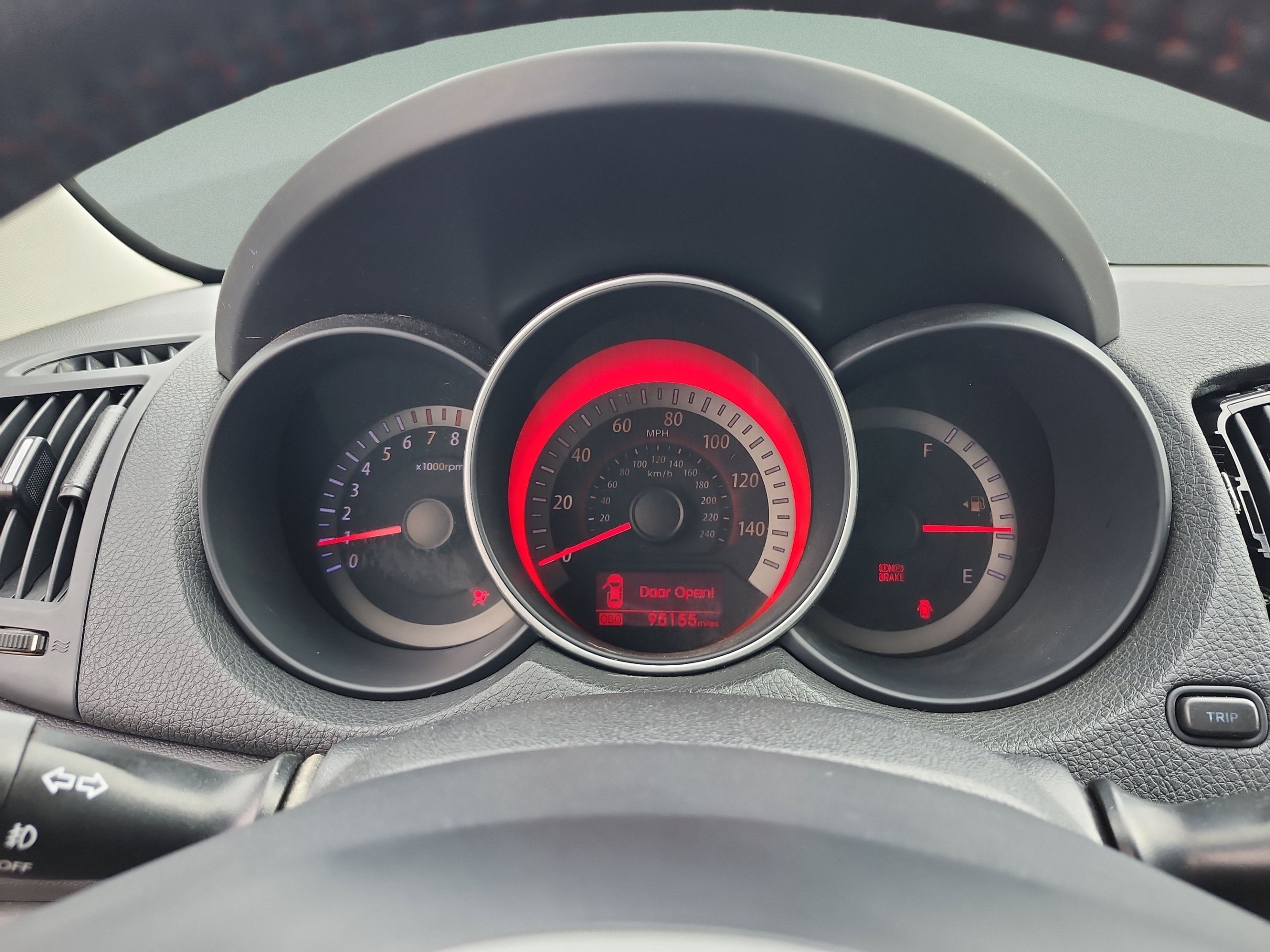 Used 2012 Kia Forte Koup SX FWD image 10