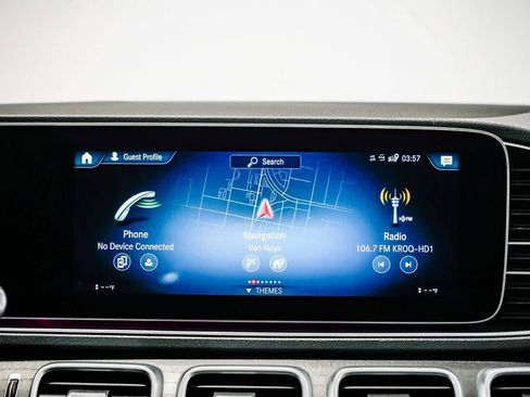 Used 2022 Mercedes-Benz GLS 450 4MATIC image 14