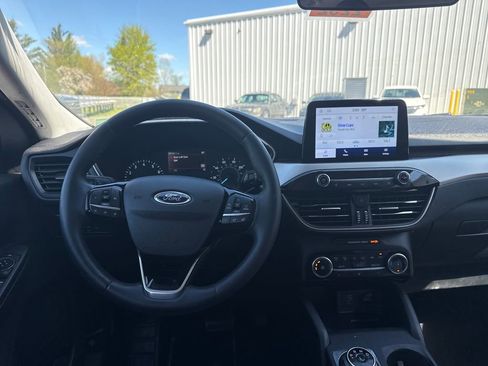 Used 2022 Ford Escape SE w/ Cold Weather Package AWD/4WD image 19