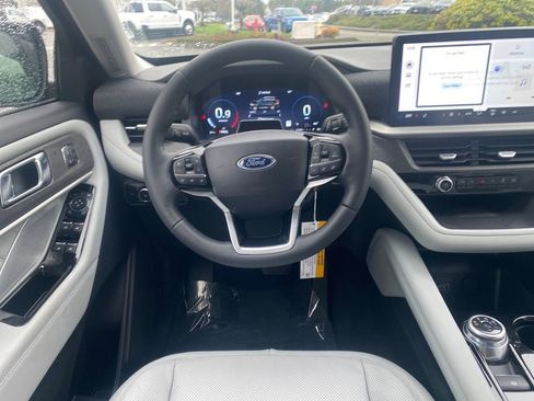 New 2026 Ford Explorer Platinum w/ LUX Leather Package image 22