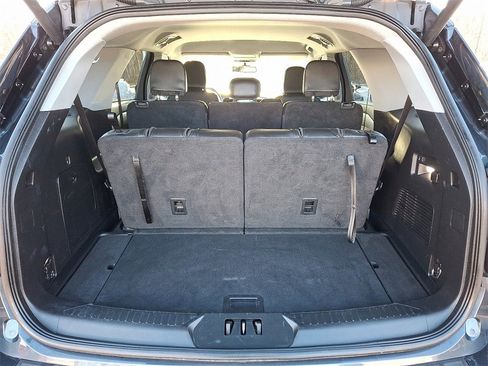 Used 2022 Ford Explorer XLT w/ Equipment Group 202A image 30