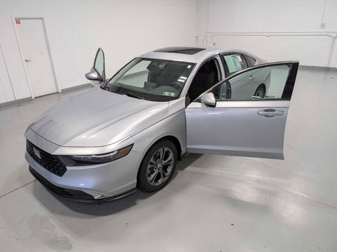 Used 2023 Honda Accord EX image 15
