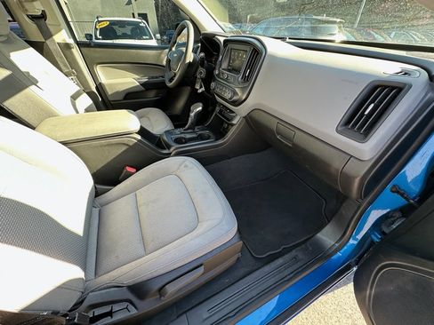 Used 2022 Chevrolet Colorado W/T w/ Custom Special Edition image 18