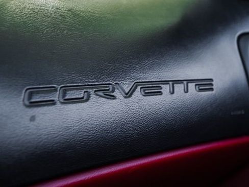 Used 2005 Chevrolet Corvette Convertible image 68