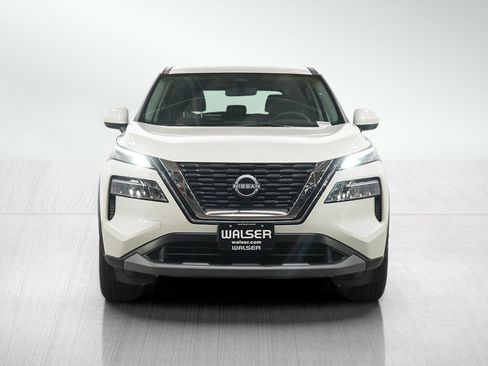 Used 2023 Nissan Rogue SV AWD/4WD image 9
