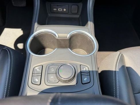 Used 2022 GMC Terrain SLT FWD image 18